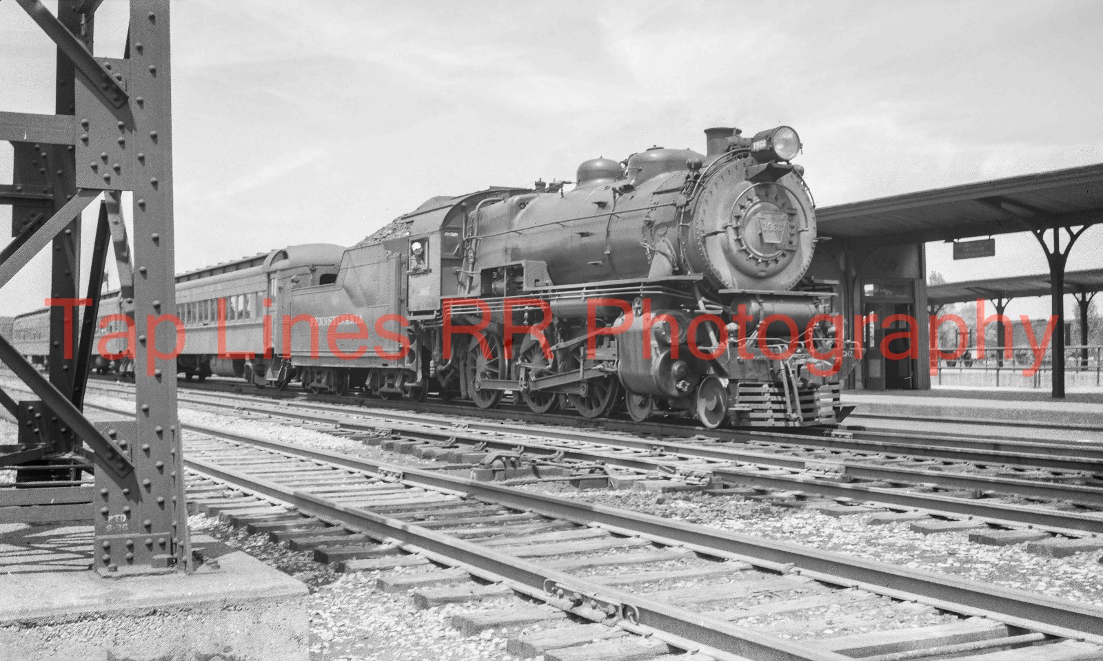 Pennsylvania RR #1966 G5s 4-6-0 Englewood Station IL ca 1946  New 5x8 Photo