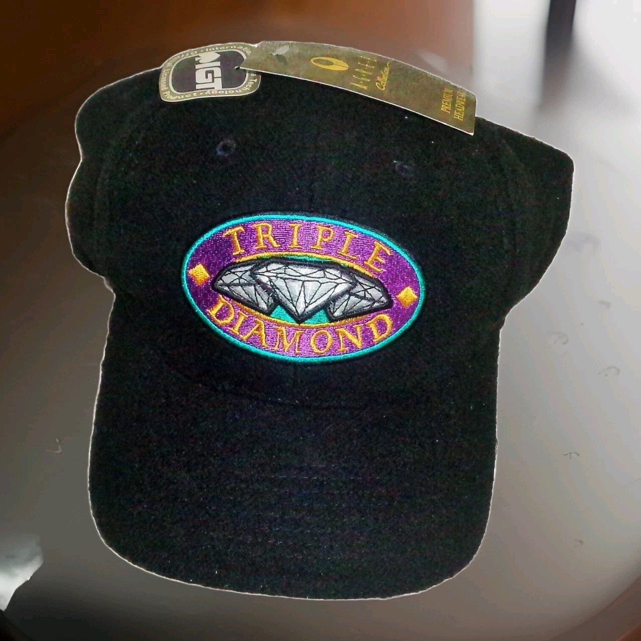 IGT TRIPLE DIAMOND Casino Classic Slot Machine Hat Embroidered From Las Vegas