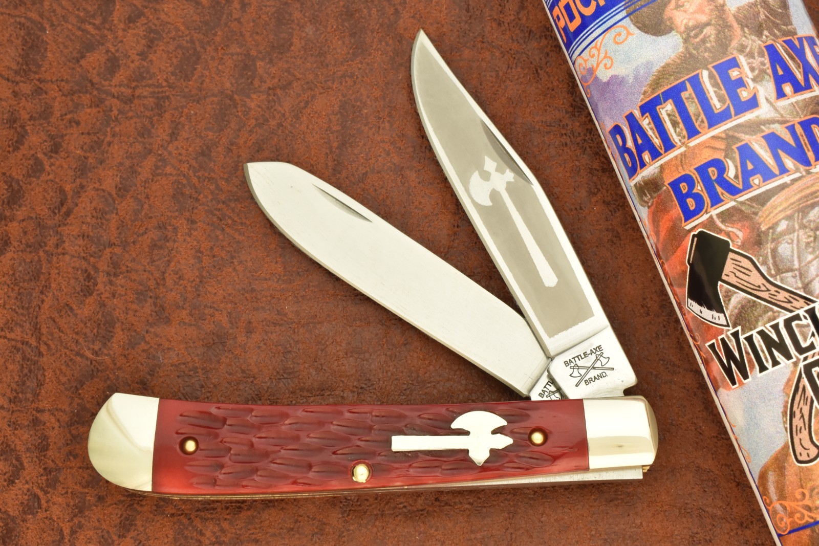 BATTLE AXE MADE IN USA RED JIGGED BONE FULL SIZE TRAPPER KNIFE 5219 RJB NICE