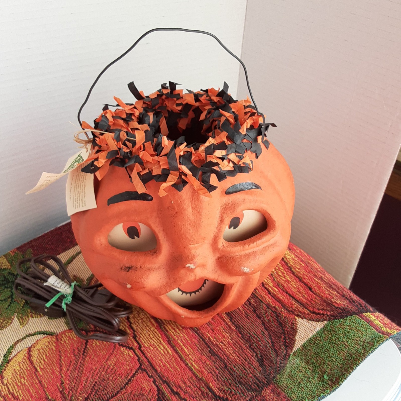 VINTAGE  1999 SEASONS GONE BY paper mache HALLOWEEN  ELECTRIC JACK-O-LANTERN