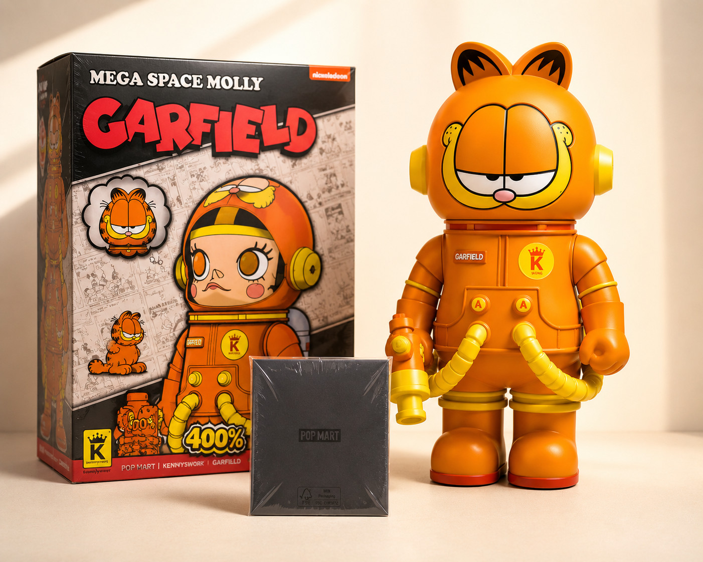 POP MART MEGA Space Molly Garfield 400% B Version Kenny Wong Figure Authentic