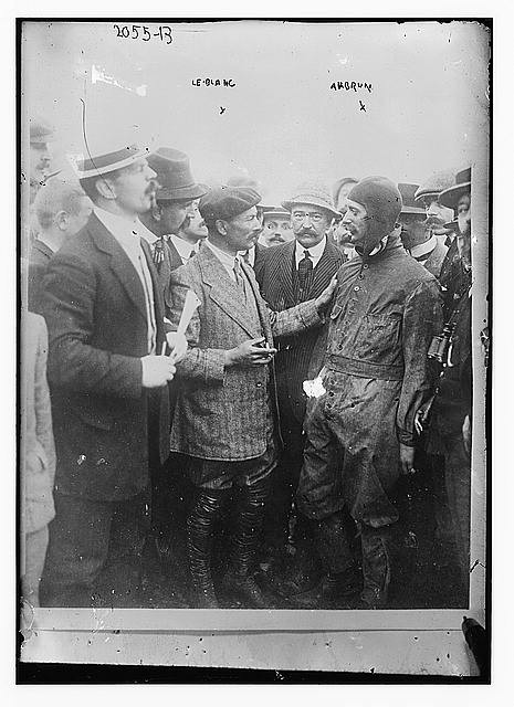 Photo:Auburn Alabama 1910s LeBlanc Boxing Match Men Crowd