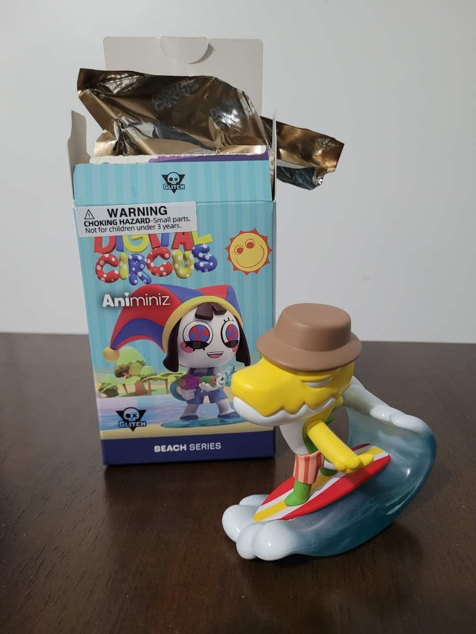 Gummigoo 1/48 Super Rare Beach Series The Amazing Digital Circus Animiniz Glitch