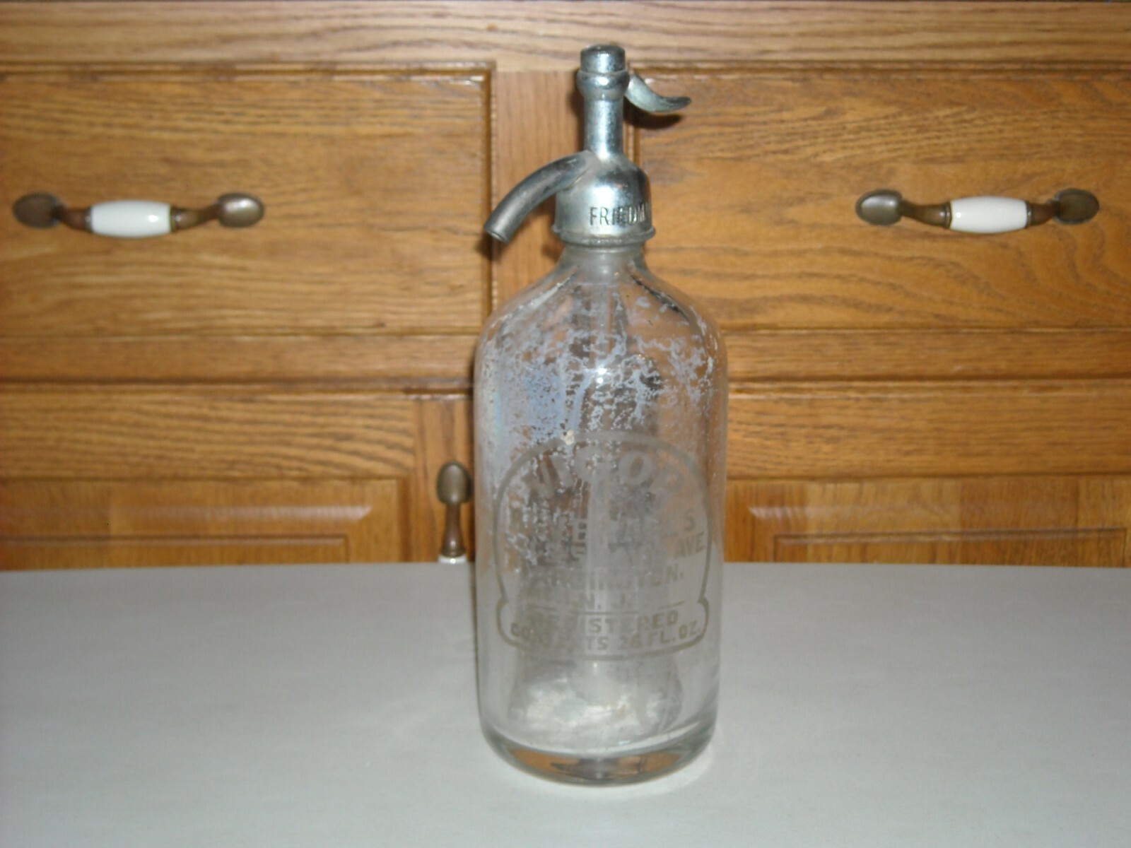 Antique / Vintage Seltzer Bottle Vigor Beverages Arlington N.J 26 Oz.. # 7
