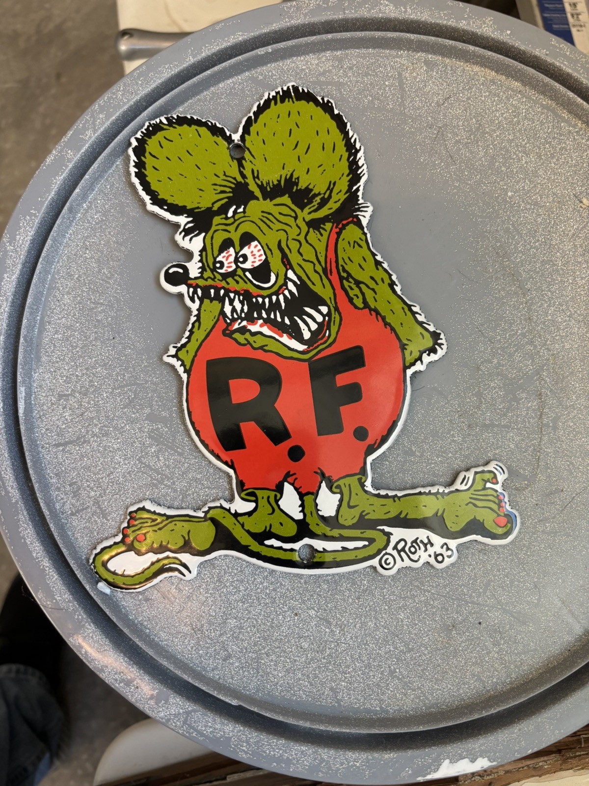 VINTAGE RATFINK R.F. RAT SERVICE OIL GAS STATION GASOLINE PUMP PORCELAIN SIGN
