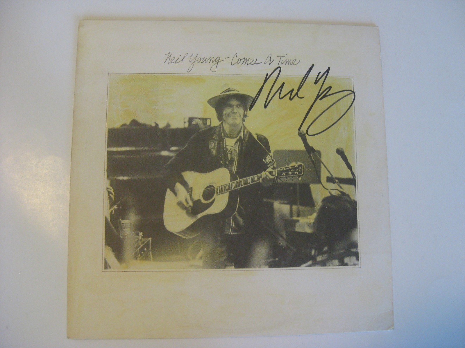 NEIL YOUNG - Rare AUTOGRAPHED 1978 