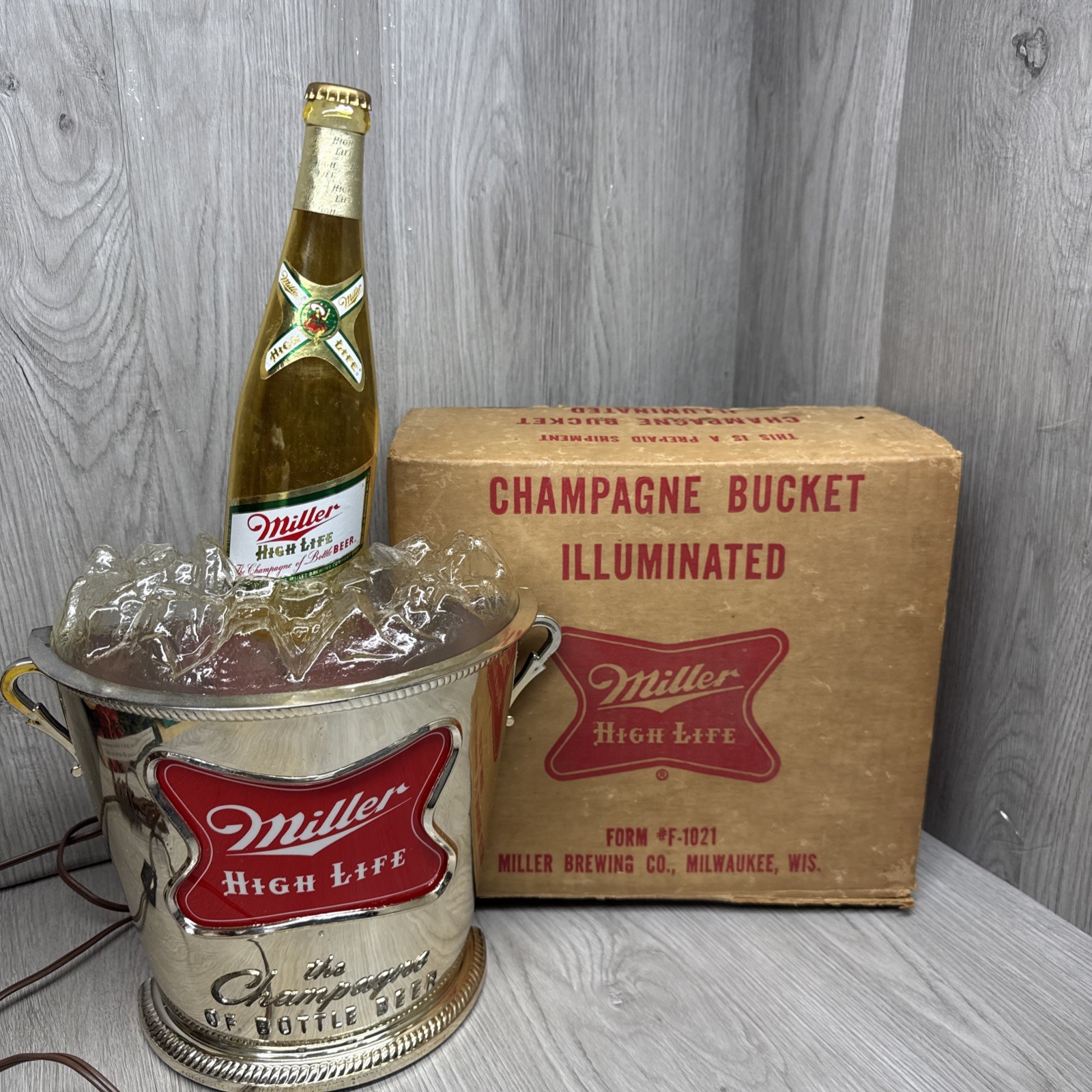 Vintage 50’-60’ Miller High Life Beer Light Champagne Bottle Bucket Display box