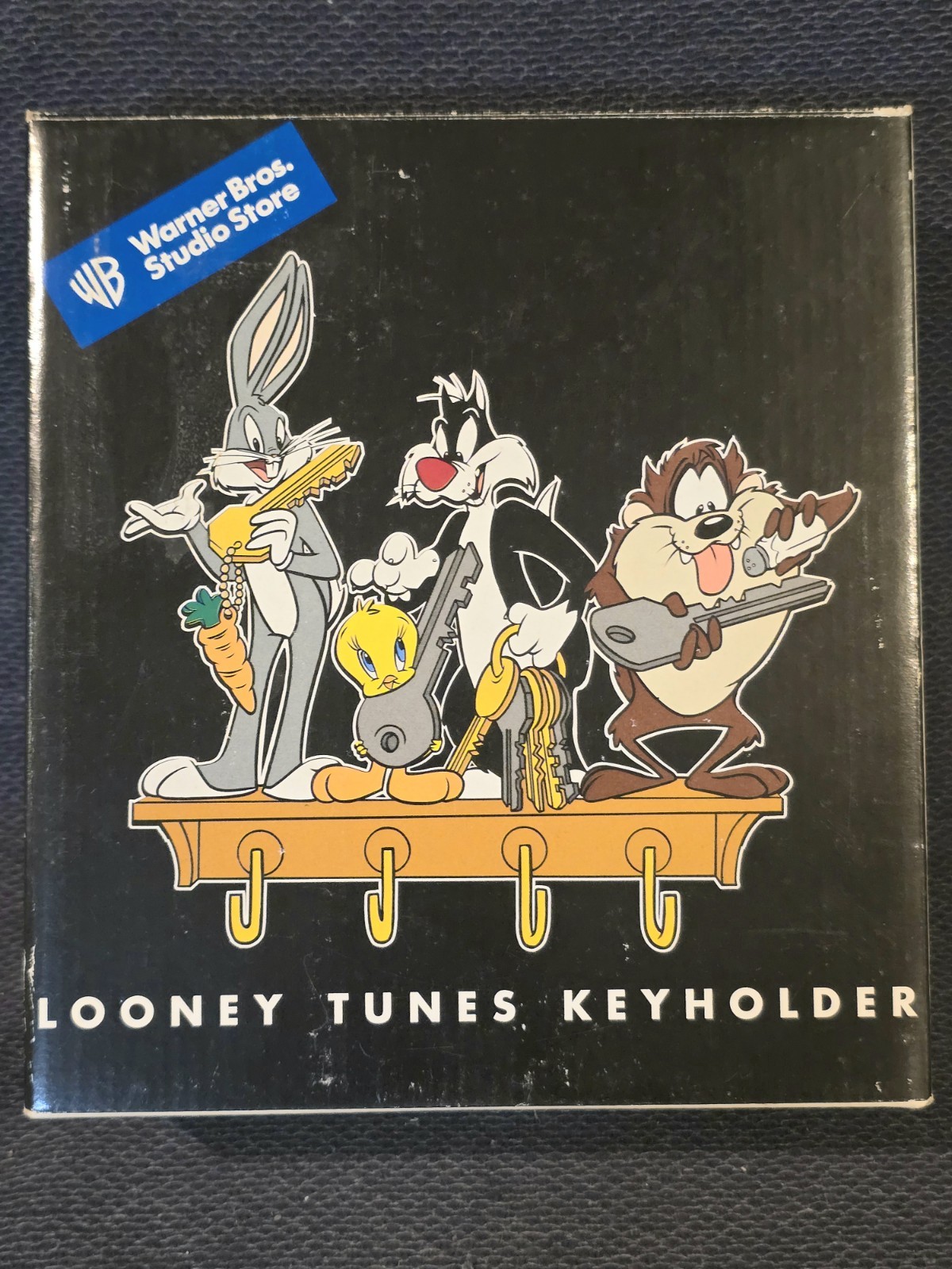 Vintage RARE Looney Tunes Keyholder Warner Brothers Studio Store NIB 