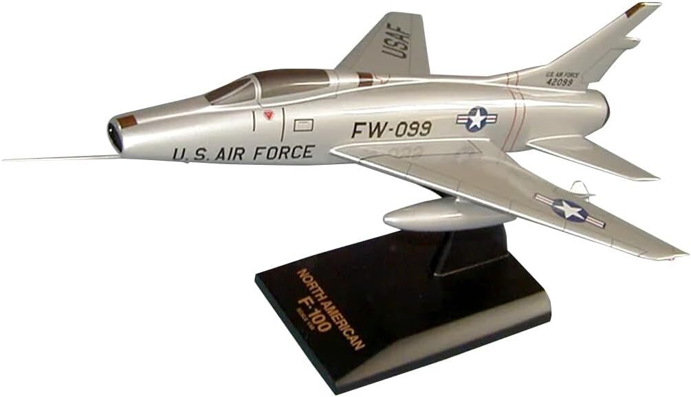 USAF North American F-100 Super Sabre FW-099 Desk Display 1/48 Model SC Airplane