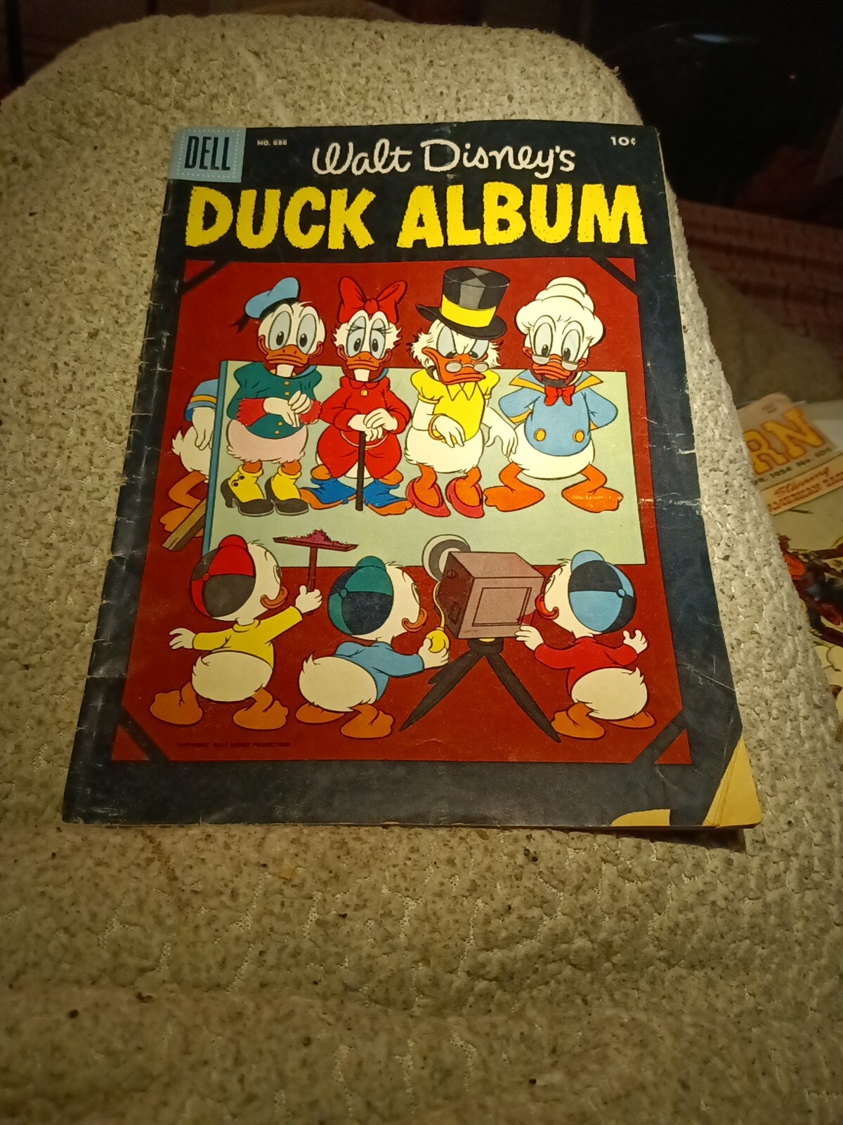 Walt Disney\'s Duck Album (Four Color) #686 (1956 Dell) Uncle Scrooge, Daisy Duck