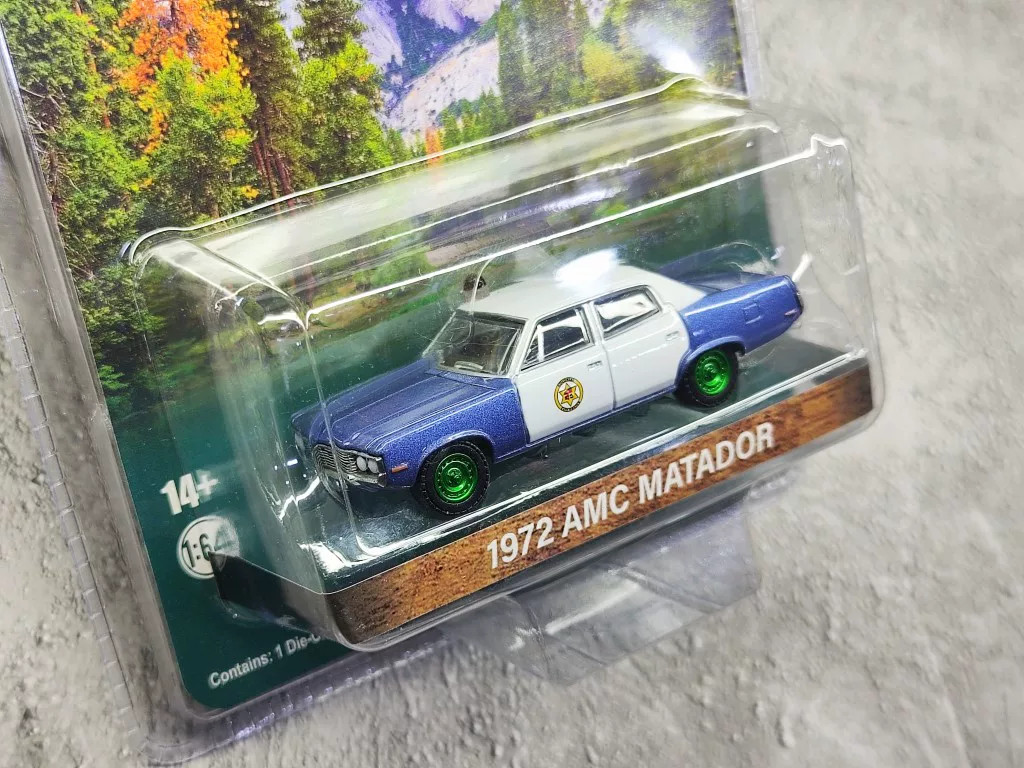 1/64 Scale 1972 Matador Police Car – Opening Parts Alloy Diecast Collectible