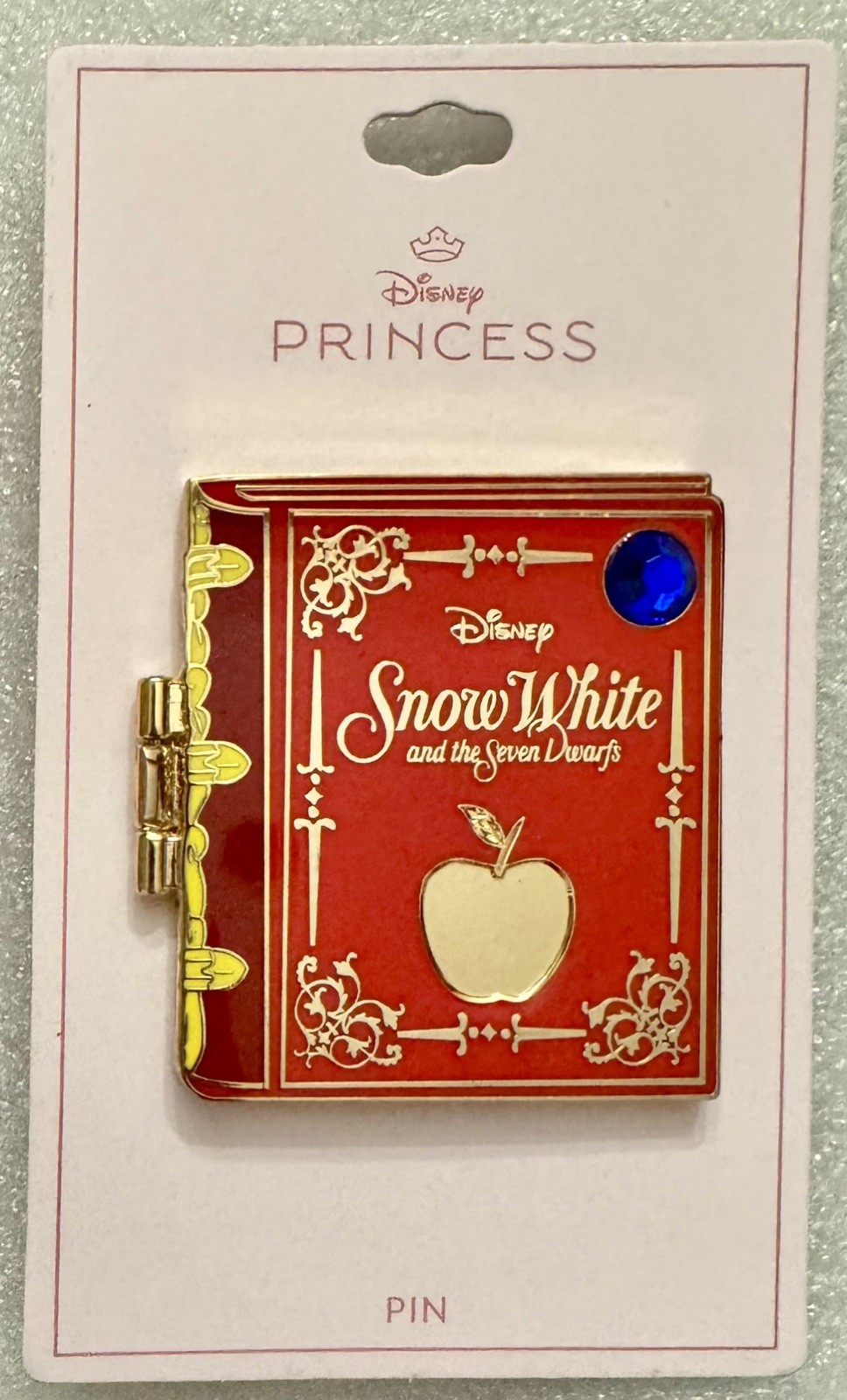 Disney GoPinPro Event Exclusive Princess Pages Snow White LE 300 Pin ￼