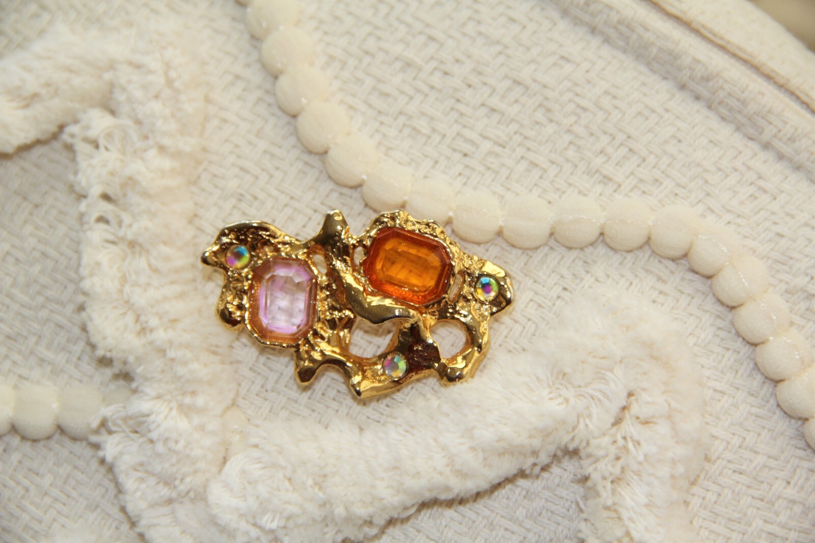 St John Crystal Aurora Borealis Brooch/Pin. Gorgeous Hammered Gold Abstract Pin