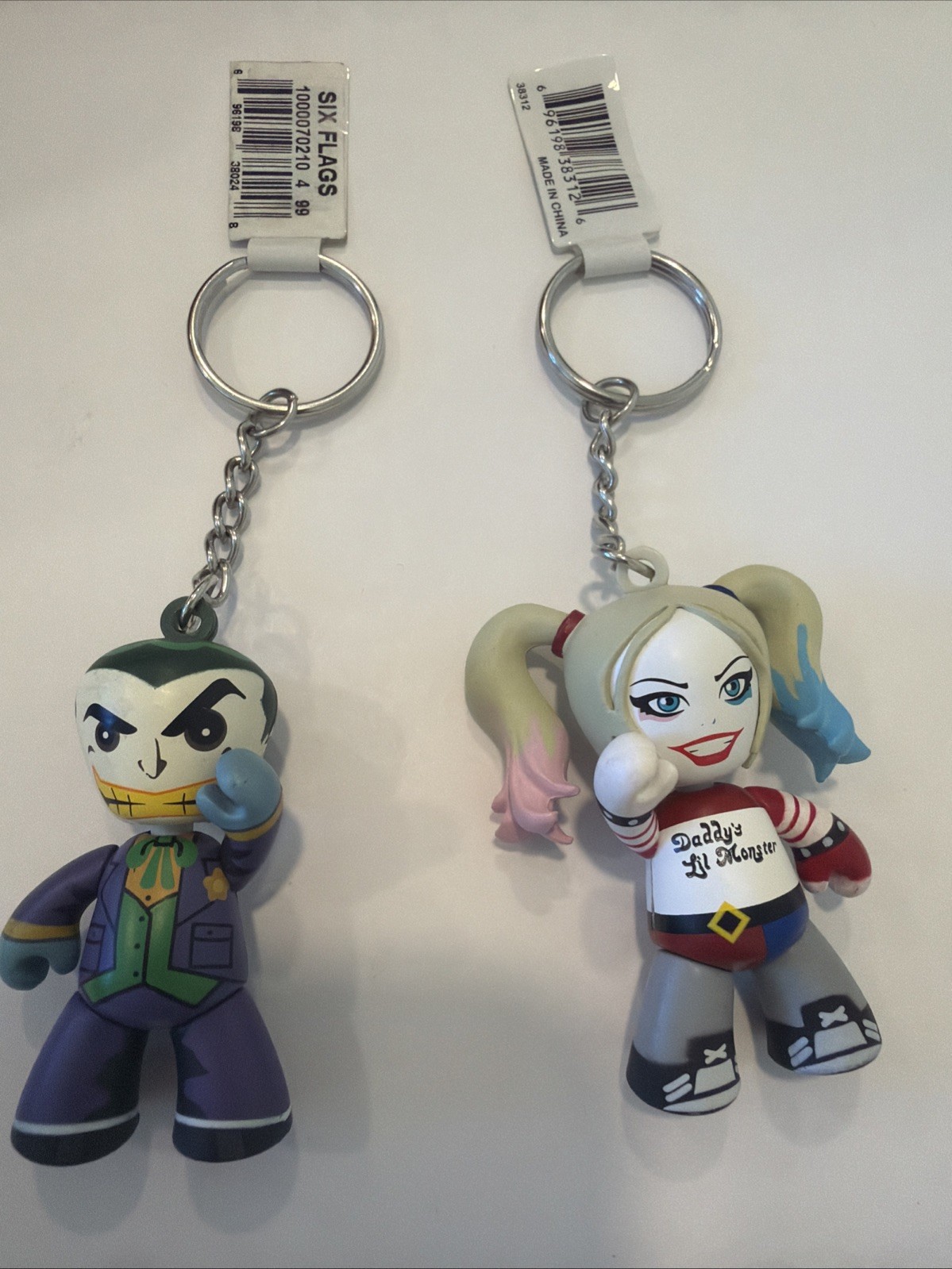 Six Flags Magic DC Comics The Joker Harley Quinn Figurine Key Chain Collectible