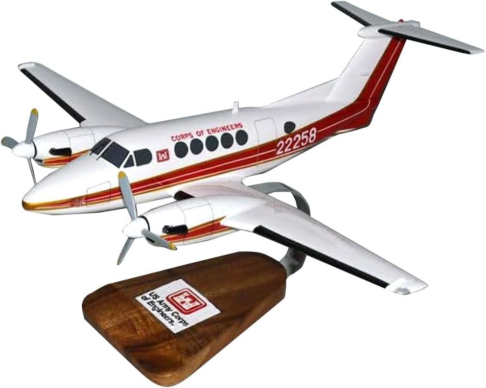 US Army Corps Of Engineers Beech Super King Air 200 Desk Model 1/32 SC Airplane