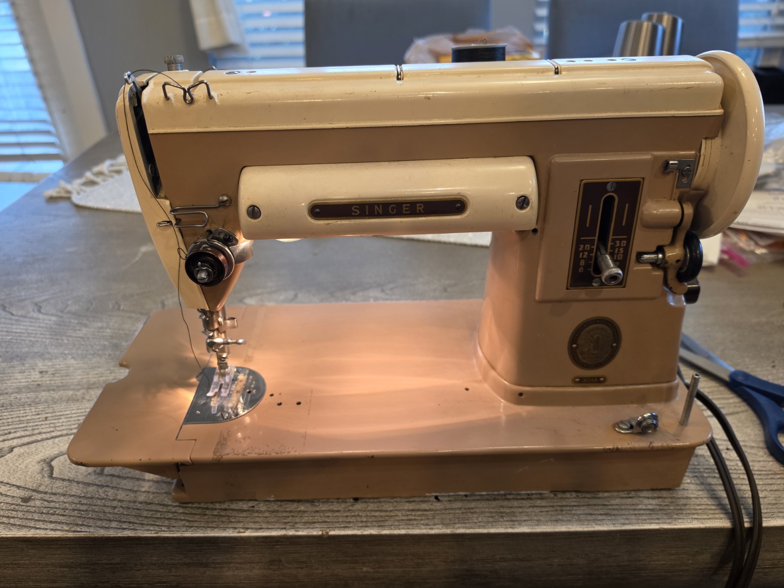 Singer 301A Vintage Sewing Machine w/ Foot Pedal Portable Tan 301 Working