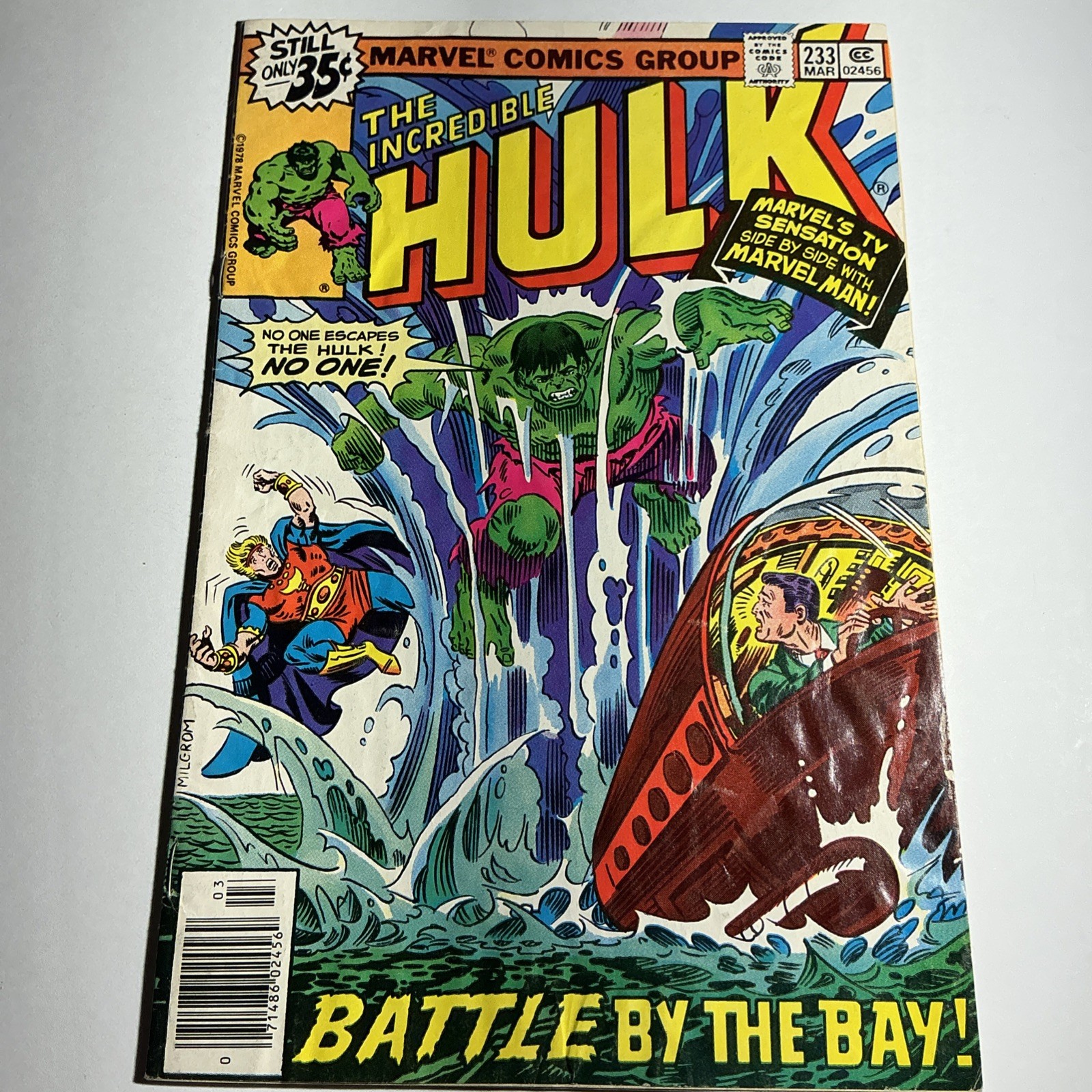 The Incredible Hulk #233 (Marvel Comics March 1979) FN Bronze Age Newsstand