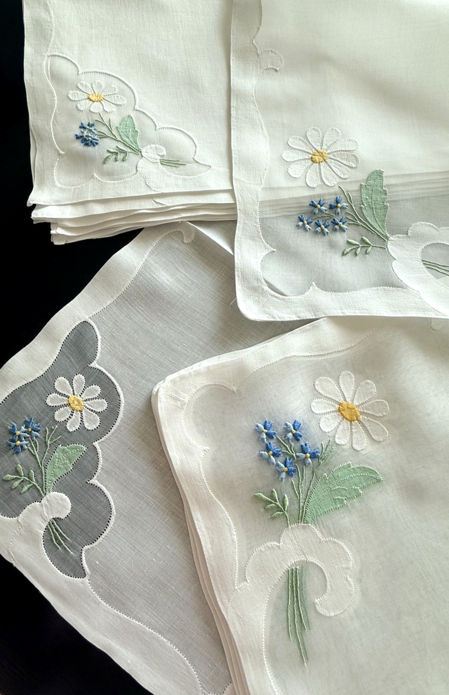 Vintage Madeira Organdy 7 Placemats 8 Napkin & Runner Set Daisy Flower