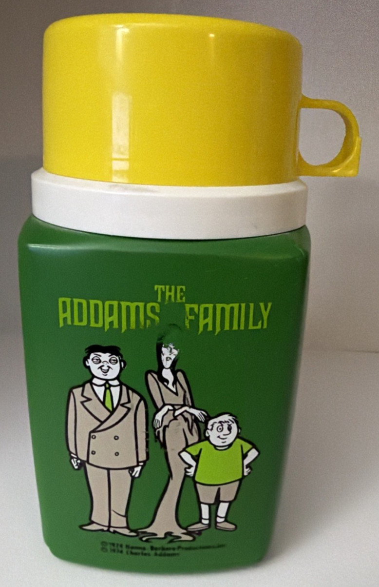 Vintage 1974 Addams Family King Seeley Thermos Hanna Barbera Green Yellow Cup