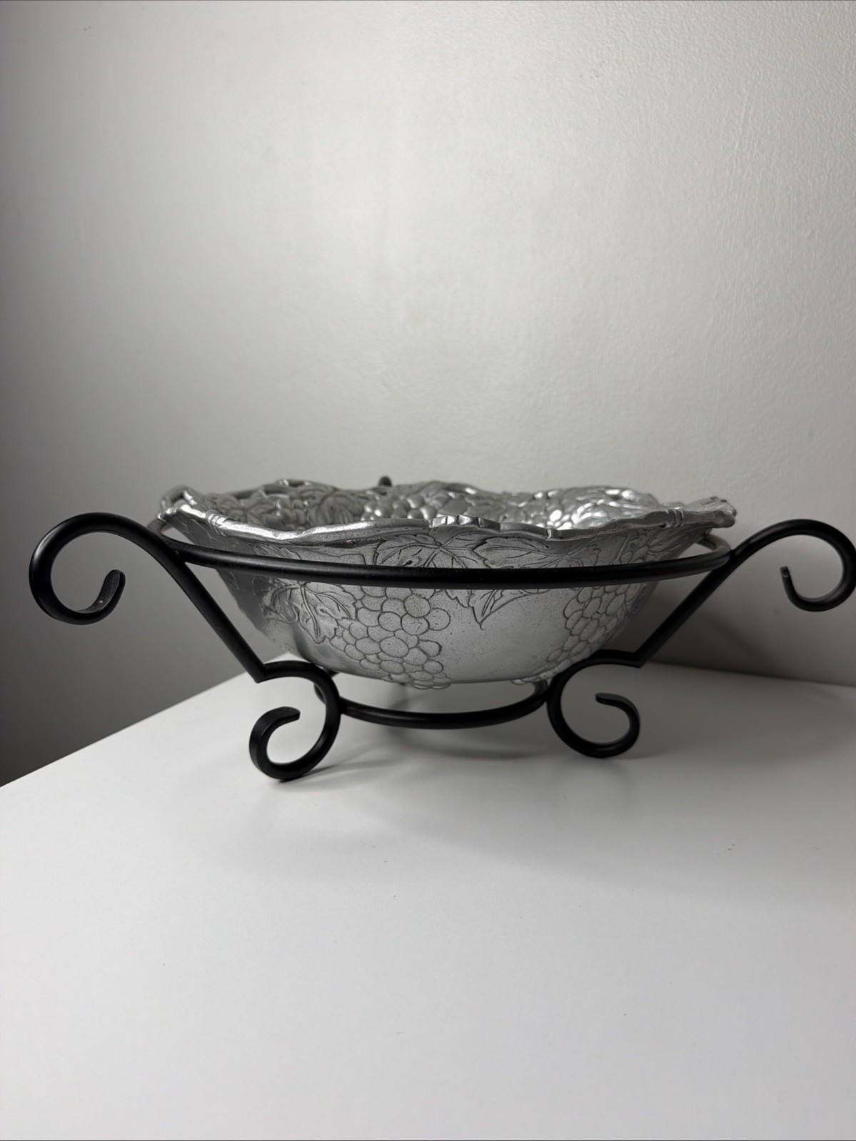 Vtg 1995 Arthur Court Grape Bowl Black Metal Stand 2PC 12” Aluminum Replacements