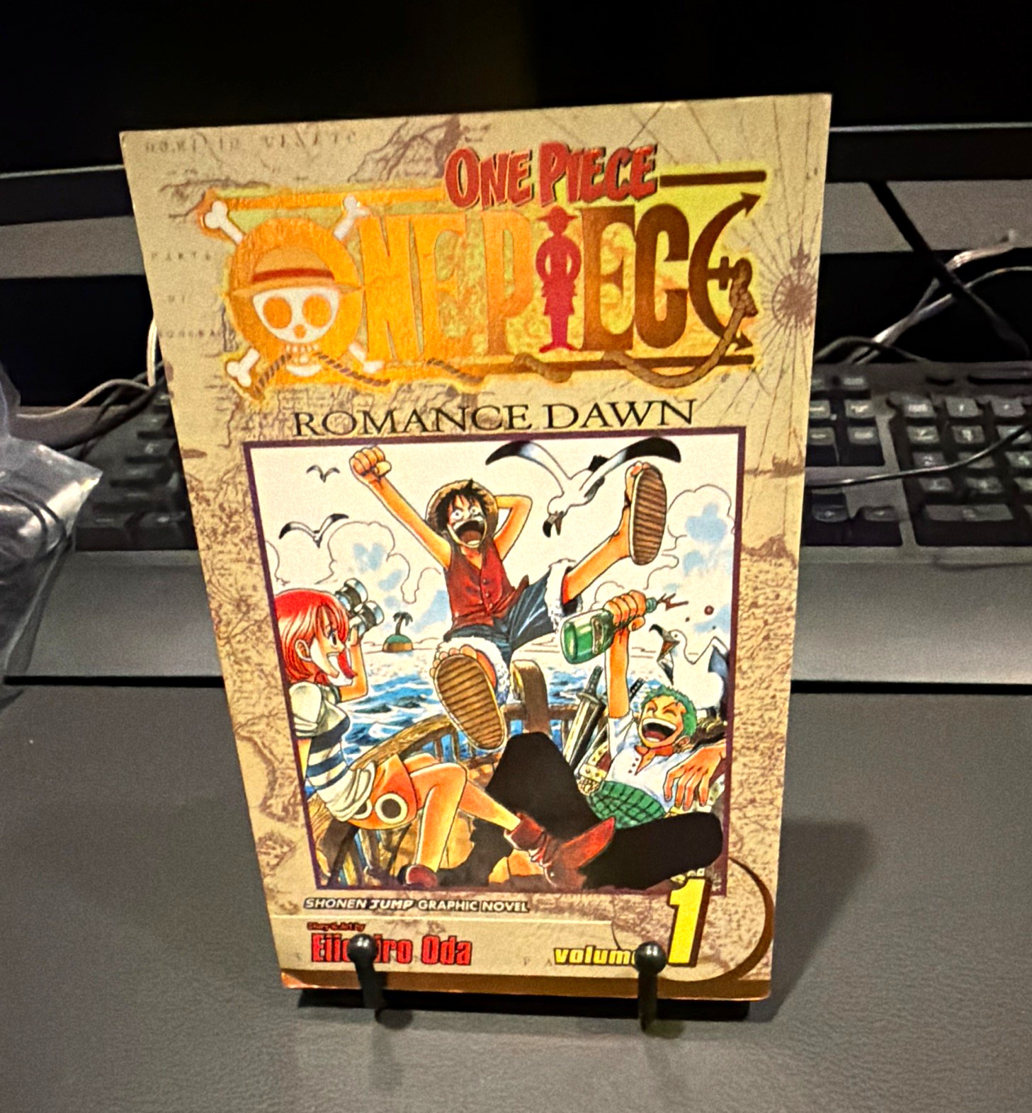 One Piece Vol. 1 English First Print Gold Foil (See Pictures)