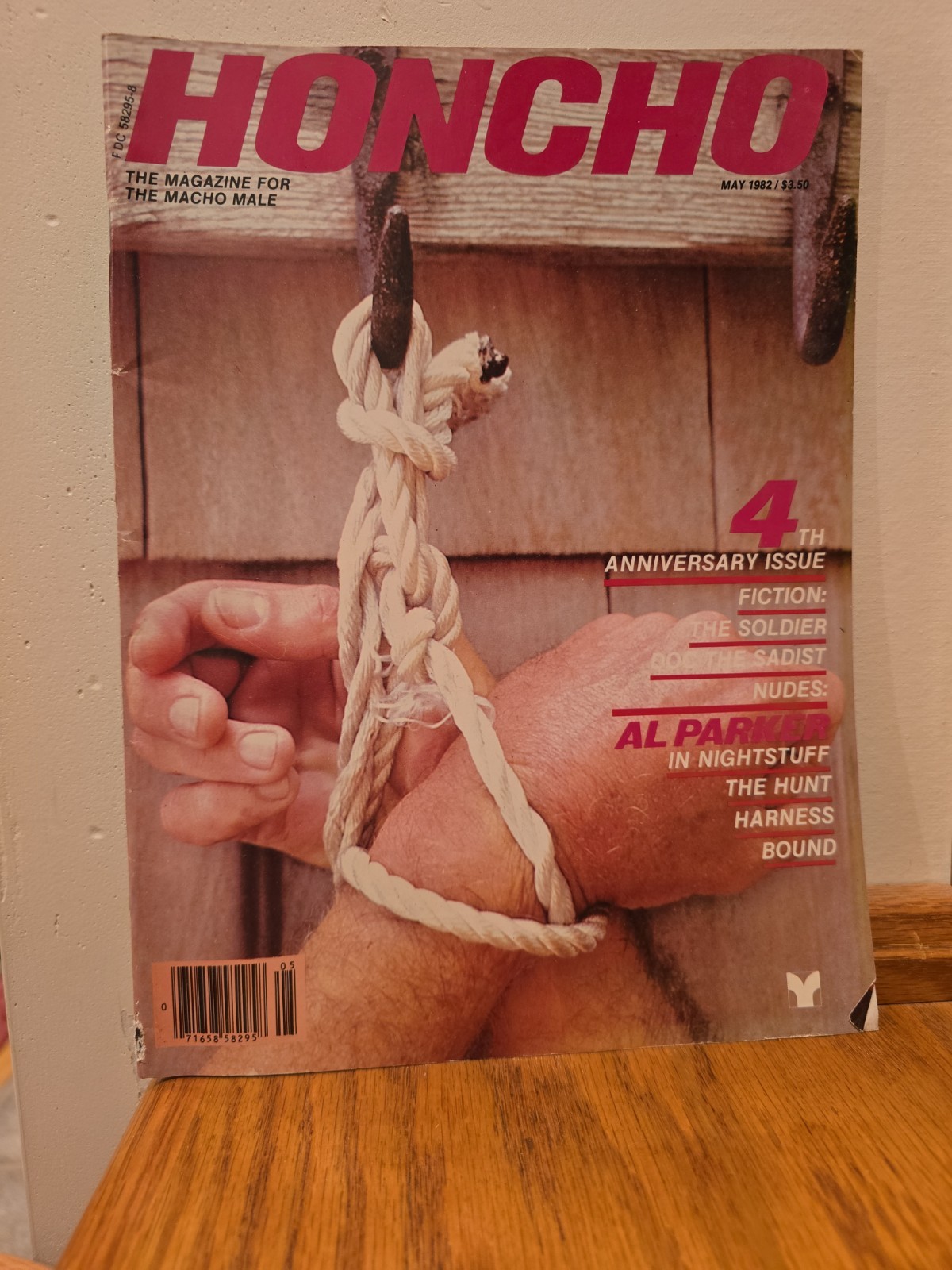 HONCHO - MAY 1982 CULTURE PHOTOGRAPHY & ART MAGAZINE GAY Interest-NICE