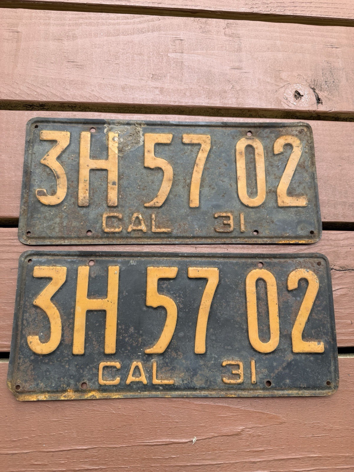 PAIR SET 1931 CALIFORNIA LICENSE PLATE-VINTAGE 3H 57 02