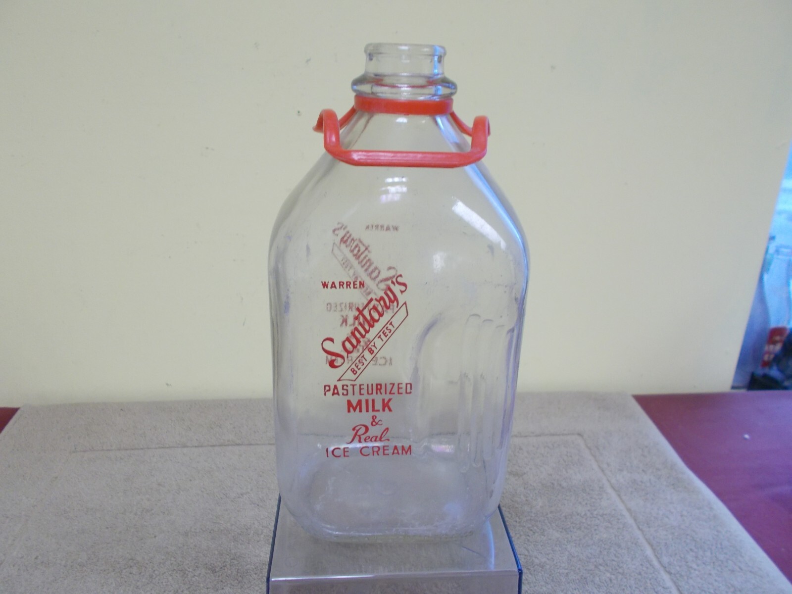 VINTAGE MILK BOTTLE WARREN SANITARY ICE CREAM 1/2 GAL. W / HANDLE FARM HOUSE