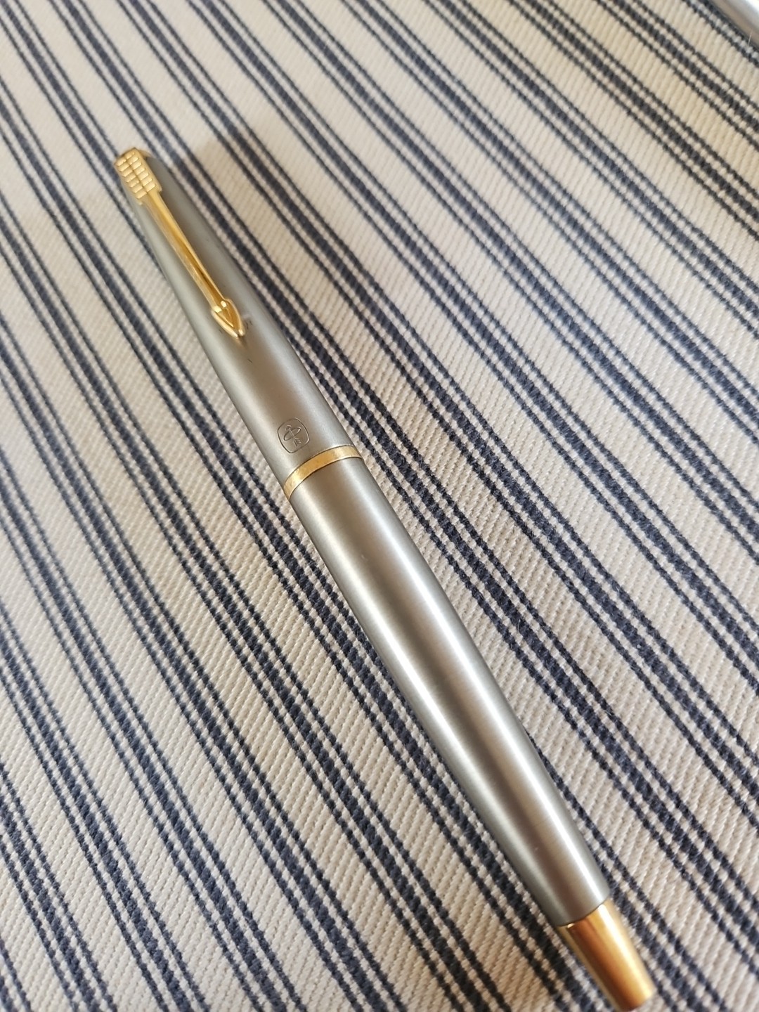 Parker 45 Green Anodized Aluminum  Coronet -  Late 1960's - Med. Nib