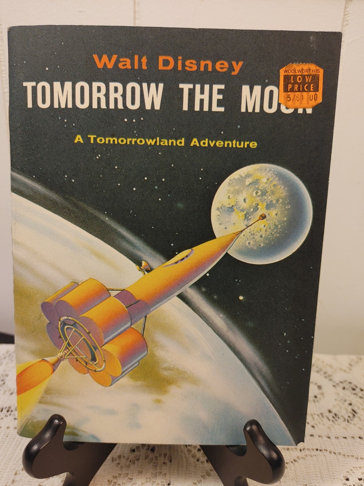 1959 Walt Disney Tomorrow The Moon Paperback Book Tomorrowland 48 Pages Rare (A)