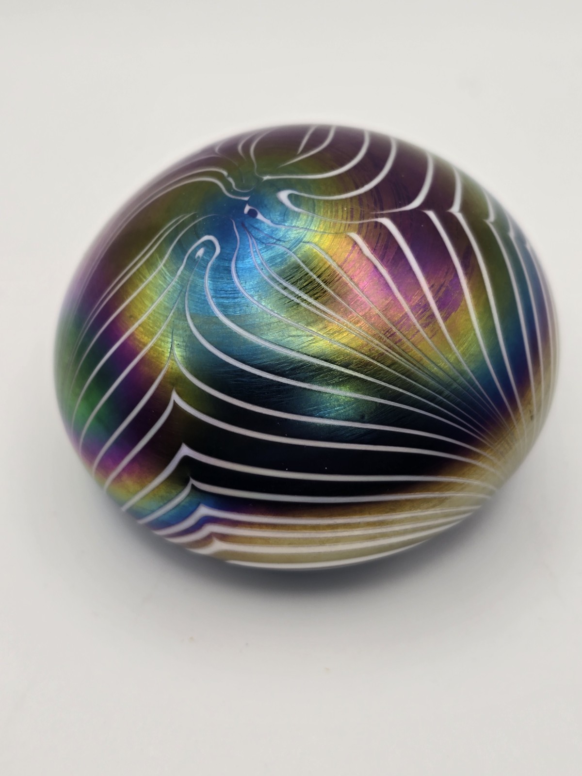 Vintage Iridescent Purple Art Glass 3\