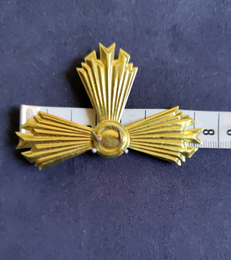Potencia o Pasión 7 cms (2.75inches) With 2 Spikes. Hand Made. Stamped rays. 