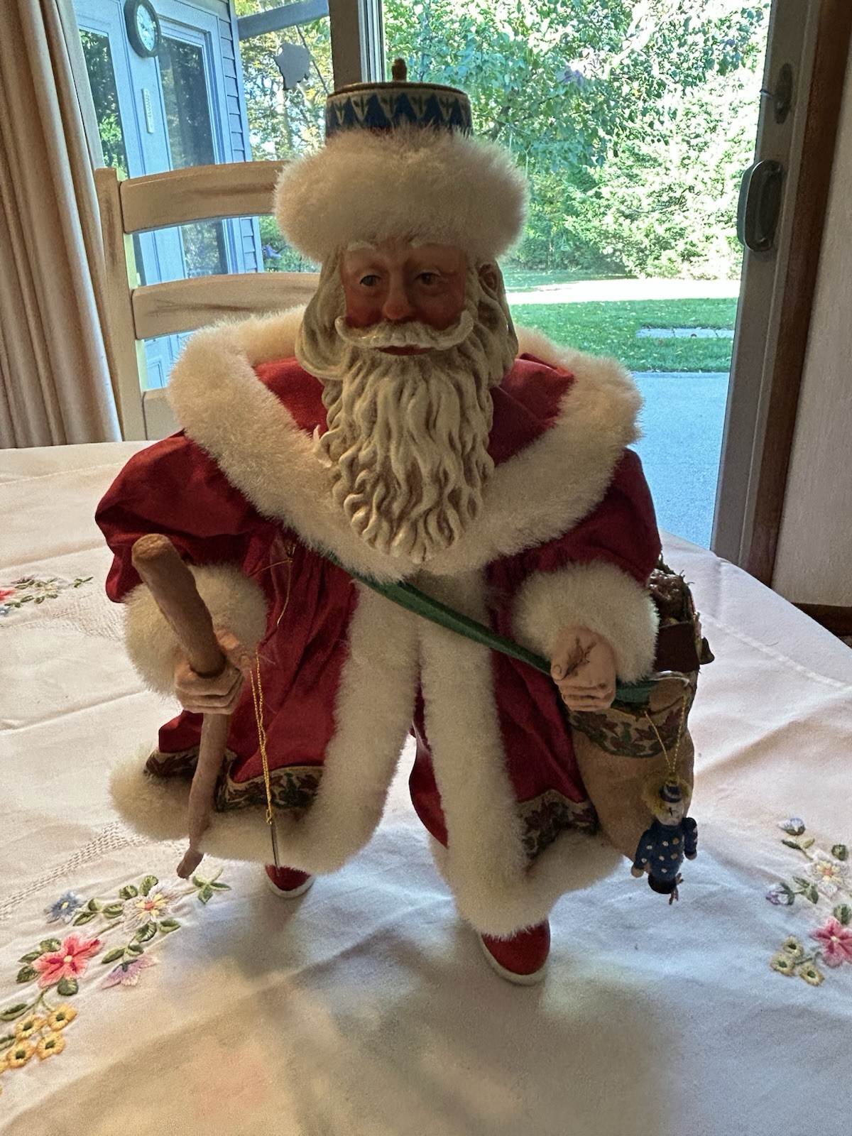 Vintage 1993 Possible Dreams Clothtique Russian Santa Claus Figurine w/ Box