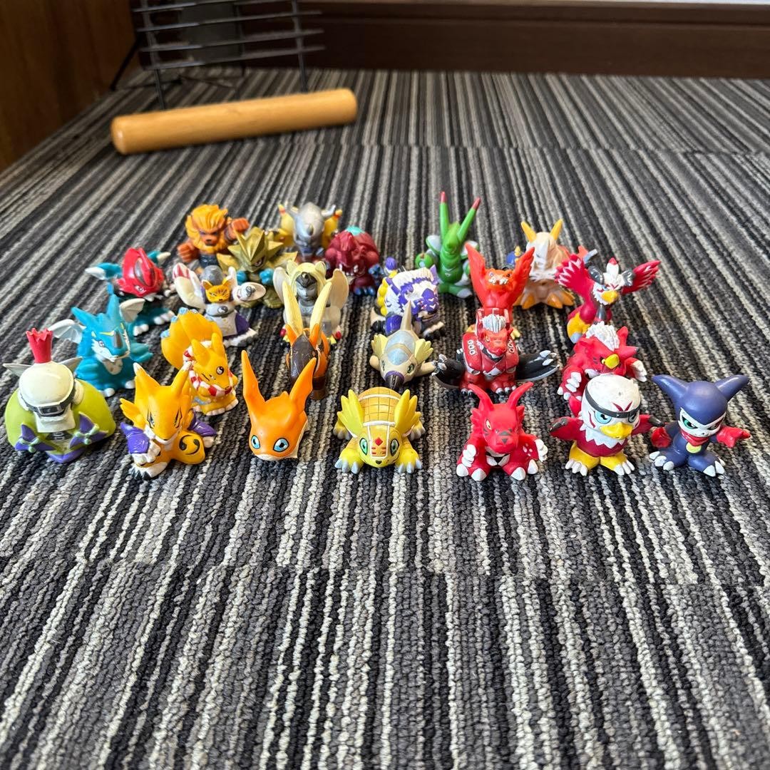 Bandai Digimon Finger Puppets 26 Piece Set Wrist Figures Collectible Bandai Digimon Finger Puppets 26 Piece Set Wrist Figures Collectible