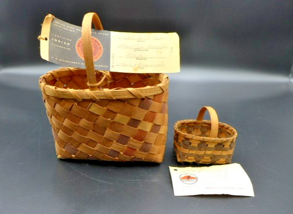 Cherokee Miniature Basket Set Mary Jane & Ramona Lossiah (Mother/Daughter) 1994