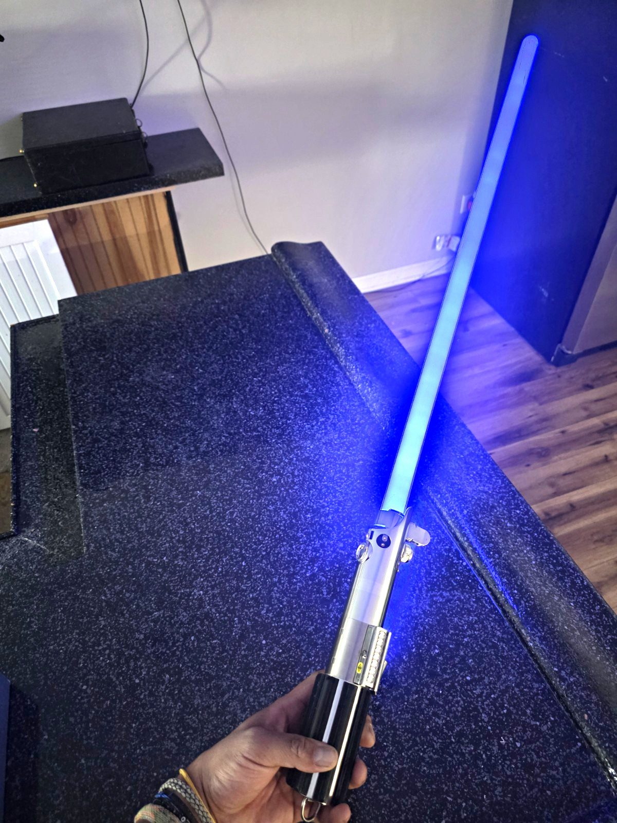 Master Replicas Star Wars Luke Skywalker Blue Light-Up Lightsaber 2007