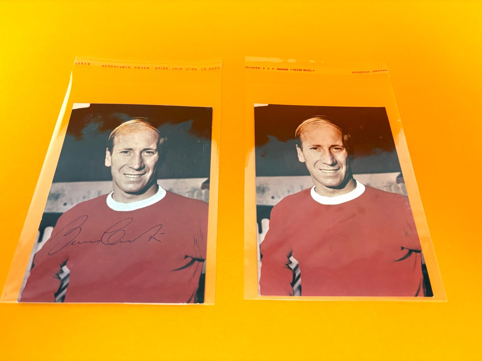 1970 Bobby Charlton ARAL FOOTBALL WORLD CUP original signature