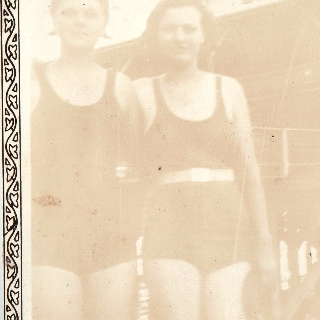 c1920s Galveston, TX Murdock Bath House Women Swimwear Snapshot Photo Beach Vtg