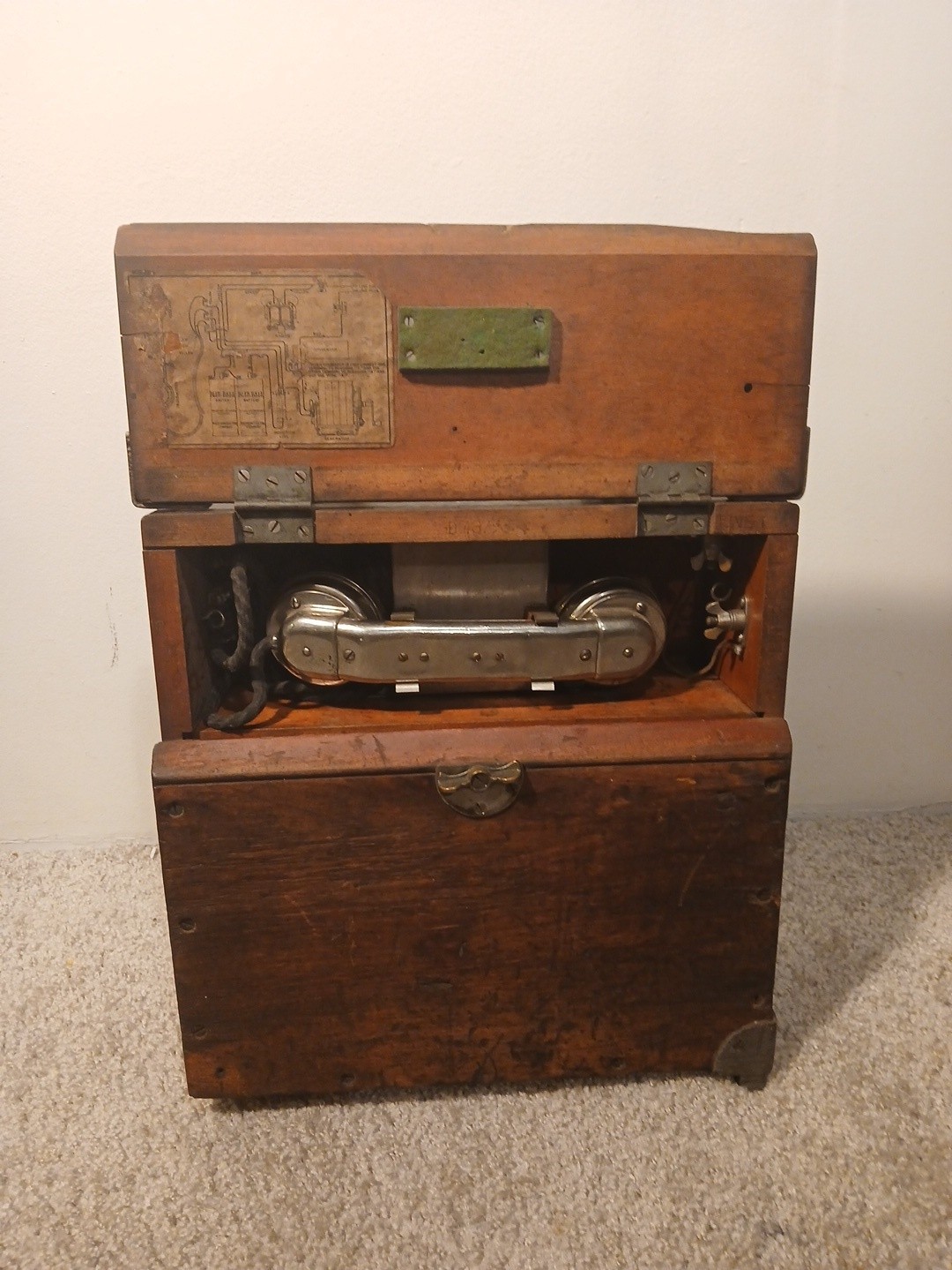 Antique Western Electric 1904 Railroad Lineman Field Telephone Box Magneto D4379
