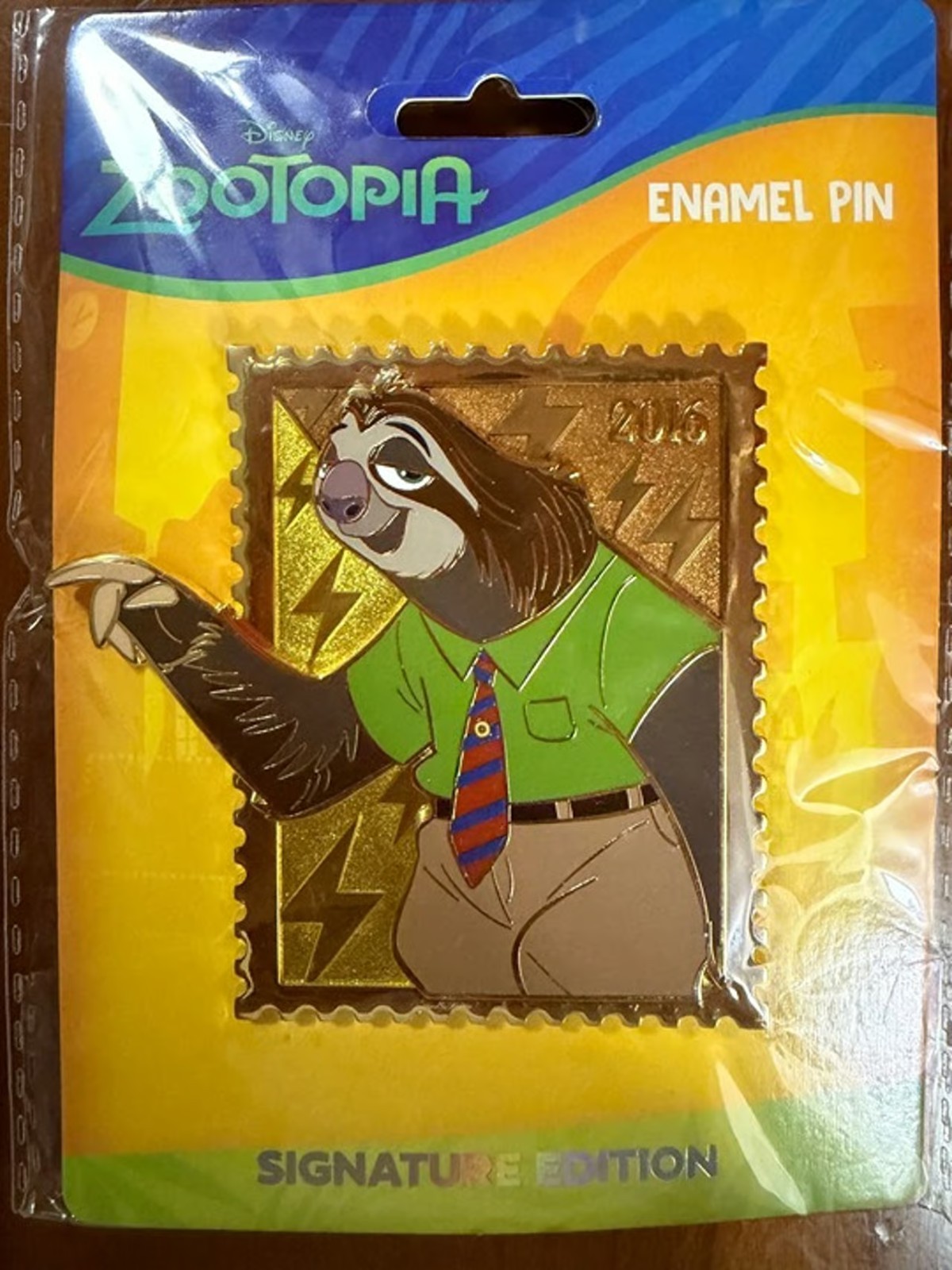Pink a la Mode Royal Stamp Series Flash from Zootopia (2016) LE 400