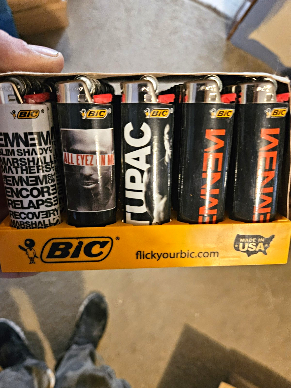 50 BIC Eminem & Tupac Collectible Disposable Lighters tray of  Black Red Silver