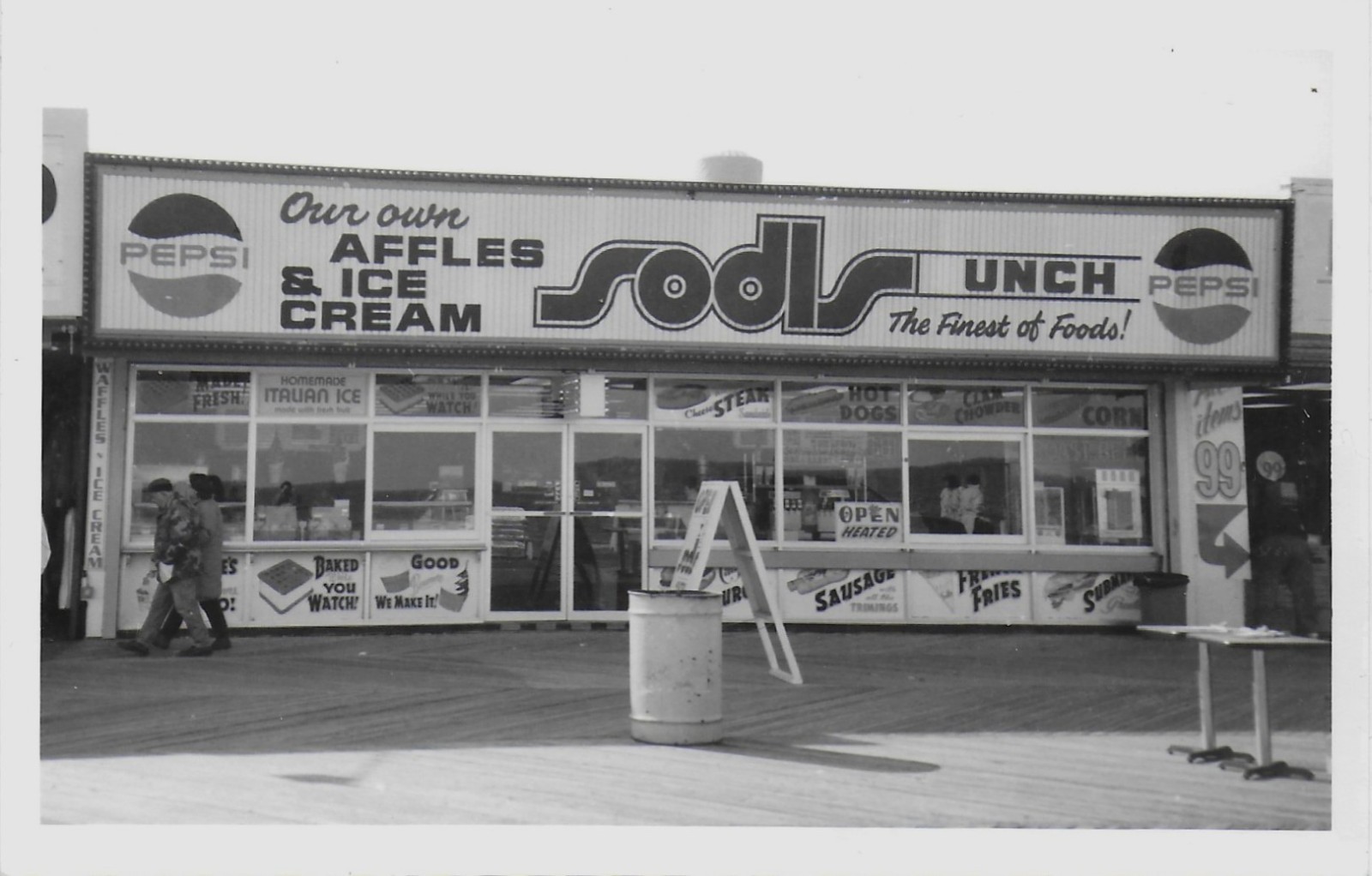 SEASIDE HEIGHTS New Jersey RPPC - SODL'S LUNCH - PEPSI COLA / ICE CREAM WAFFLES