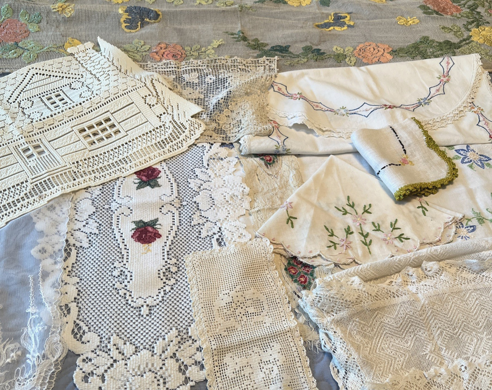 Lot 12 Vintage Antique Runners Doilies Table Covers Lace Embroidered Crochet ed