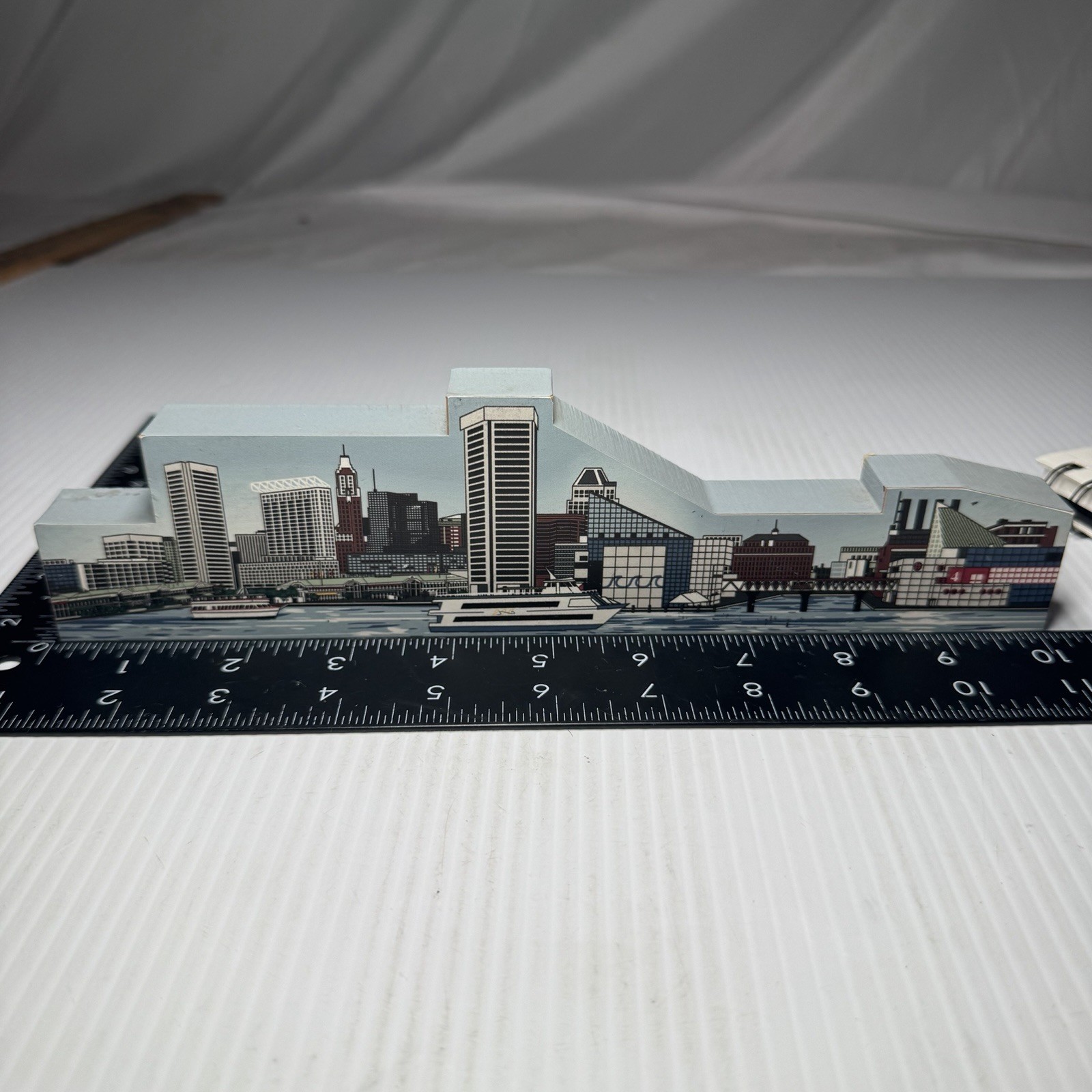 Vintage 1998 Hometowne Collectibles Wooden BALTIMORE INNER HARBOR Maryland