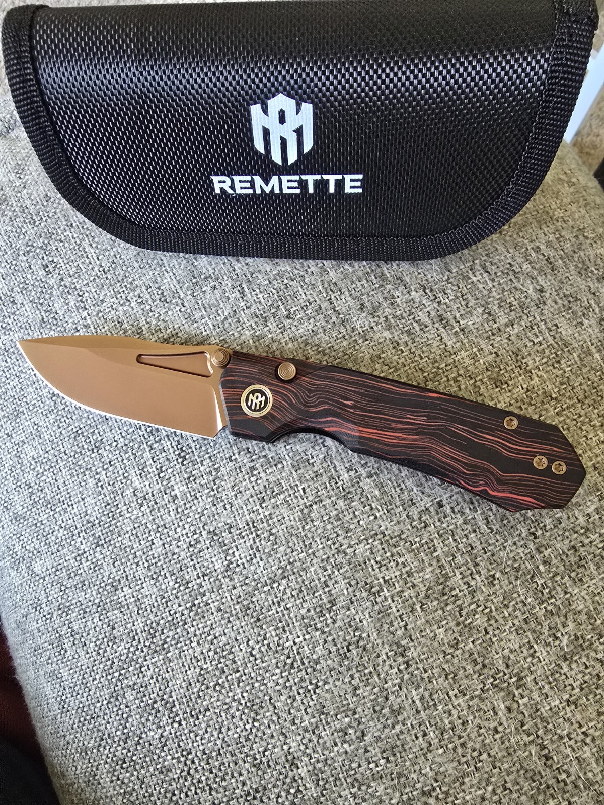 REMETTE RHINO ..RNGC8.. JUST RELEASED..MSRP $89.00 BRAND NEW IN BOX  HARD TO GET