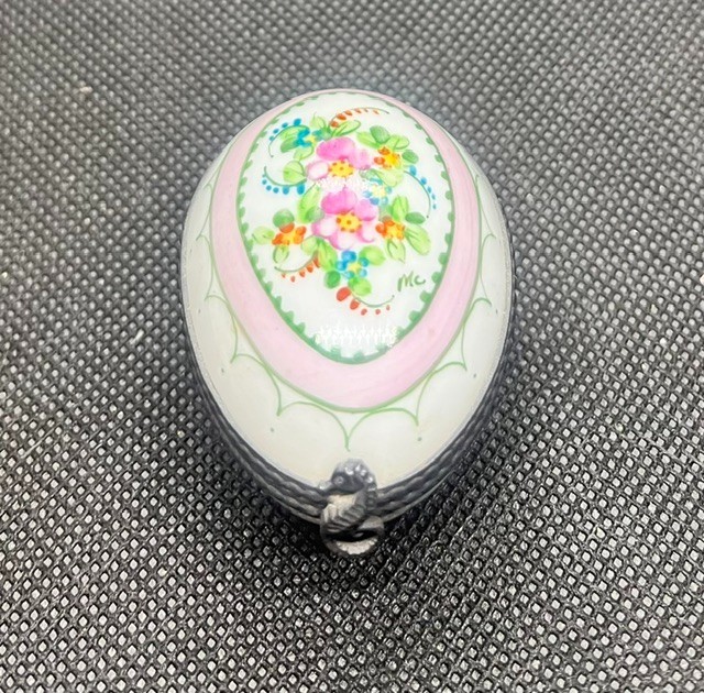 Vintage Genuine Limoges Egg French Porcelain Trinket Box 