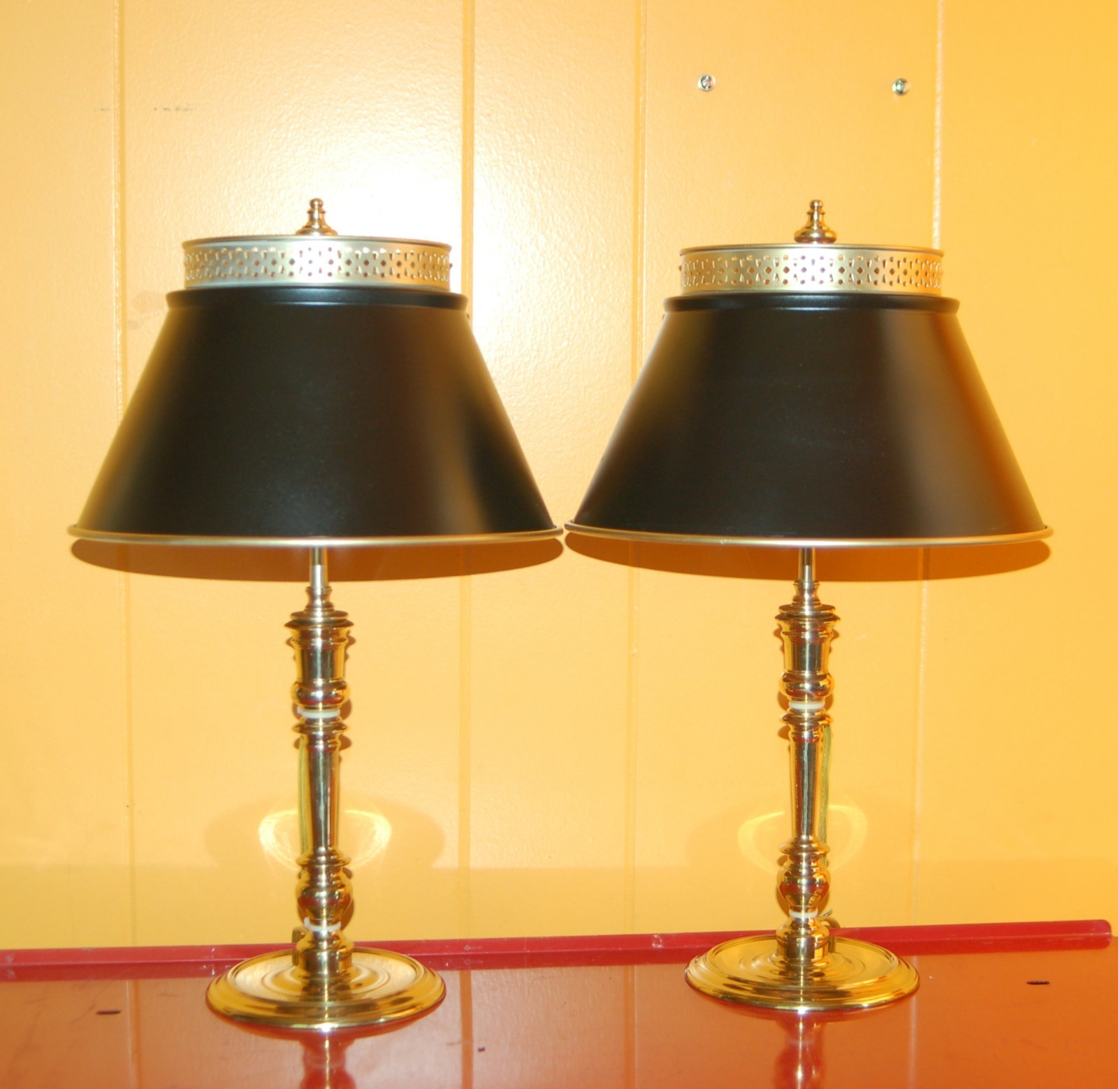 VIRGINIA METALCRAFTERS BRASS Lamps One/Pair WILLIAMSBURG Candlestick Bouillotte