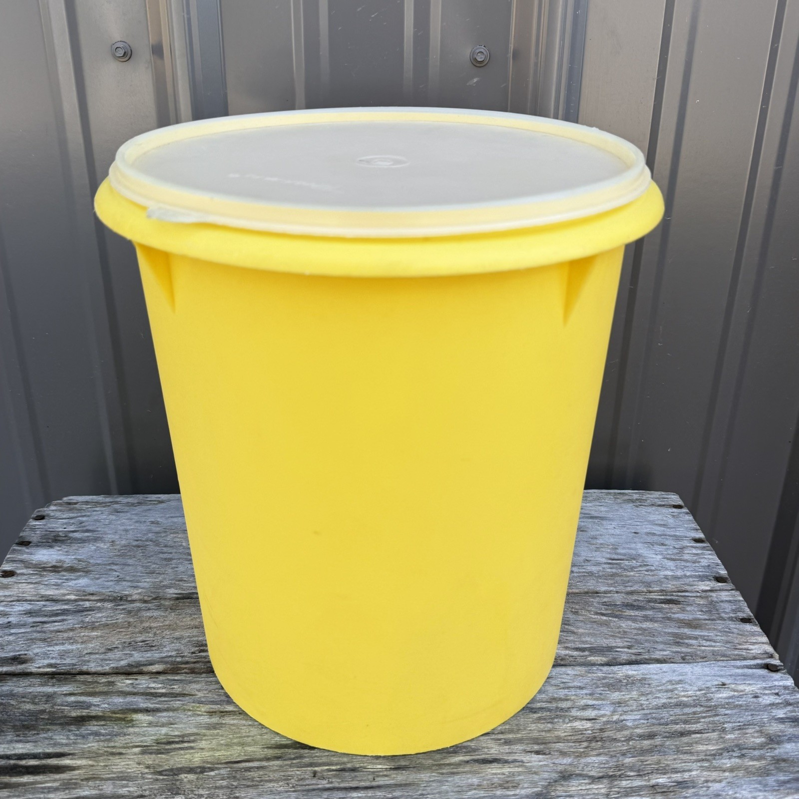 Vintage Rare Tupperware 2 Gallon Container, 9 Qt Yellow Canister #255, #1203 Lid