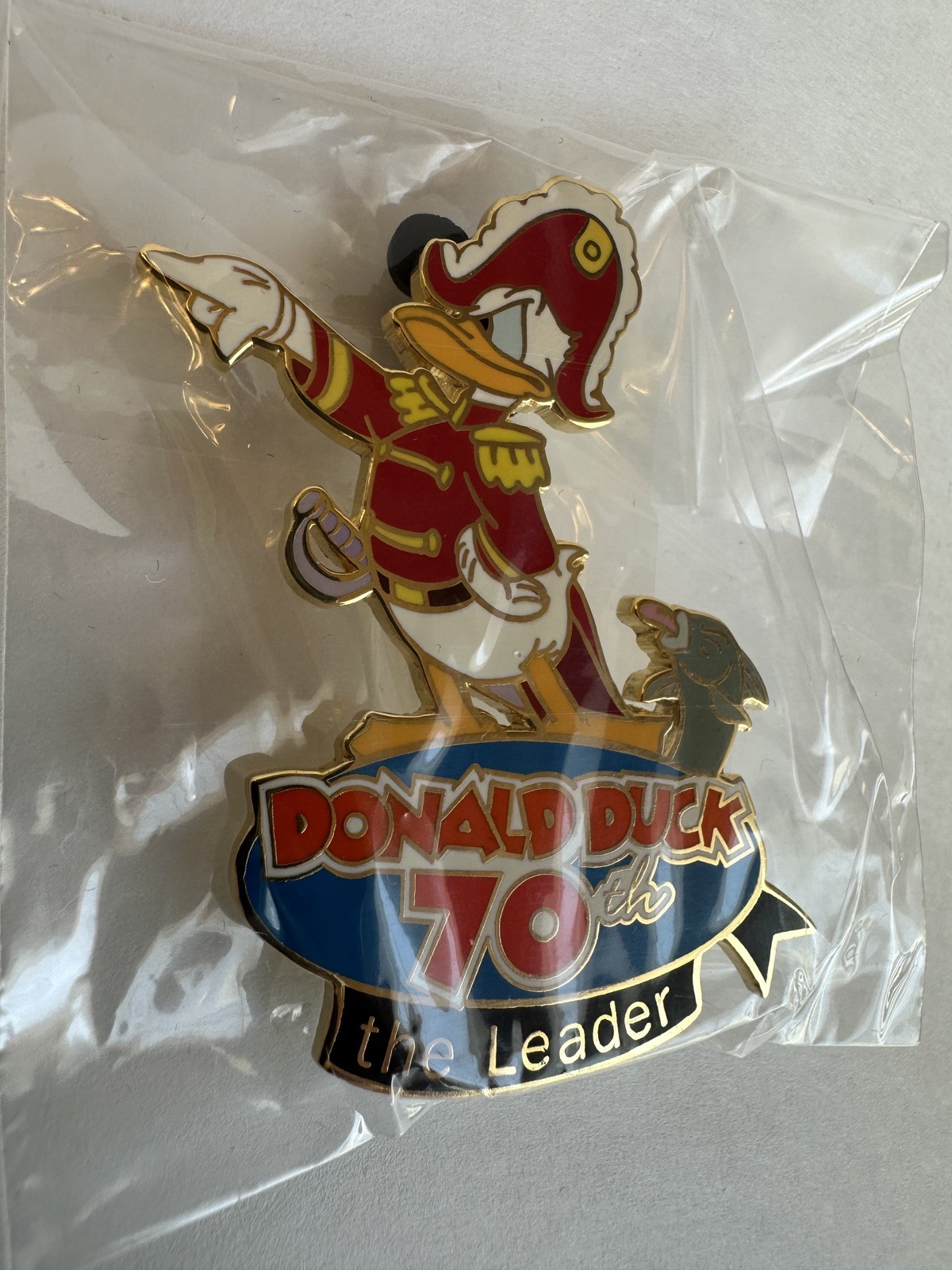 Disney Auctions LE 100 Donald Duck 70th Anniversary The Leader 