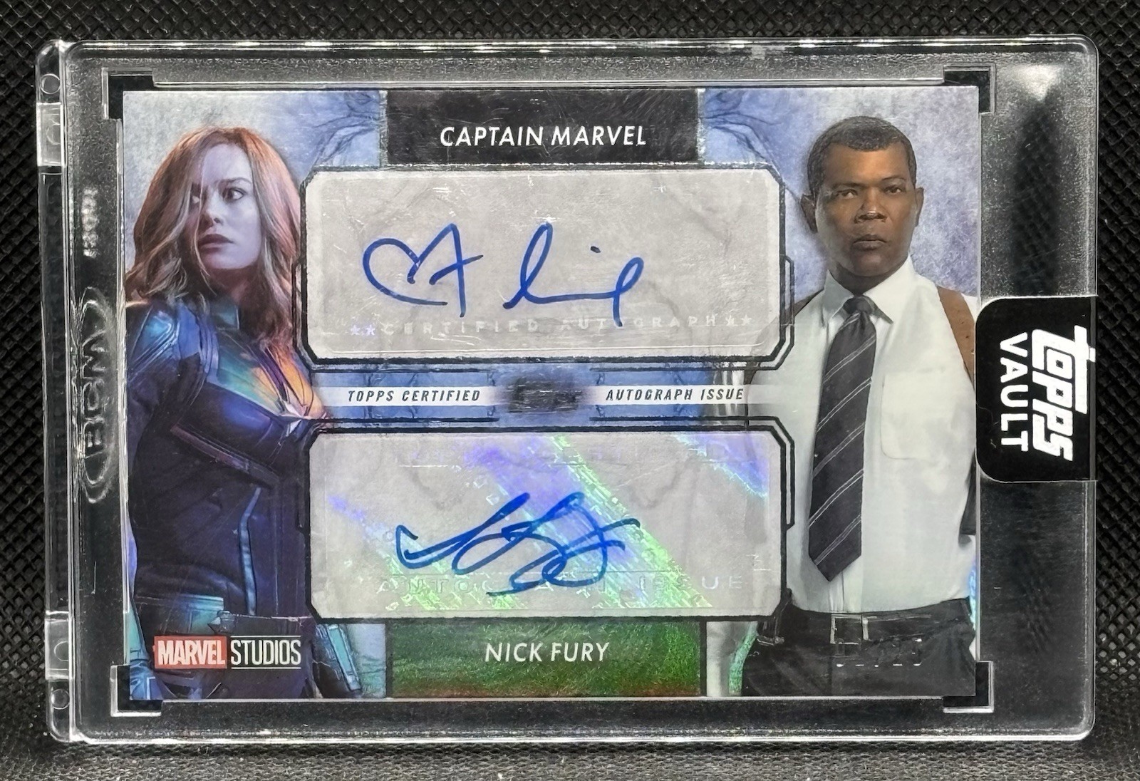 2026 Topps Vault Marvel Brie Larson Samuel L Jackson Auto/25 Captain Nick Fury